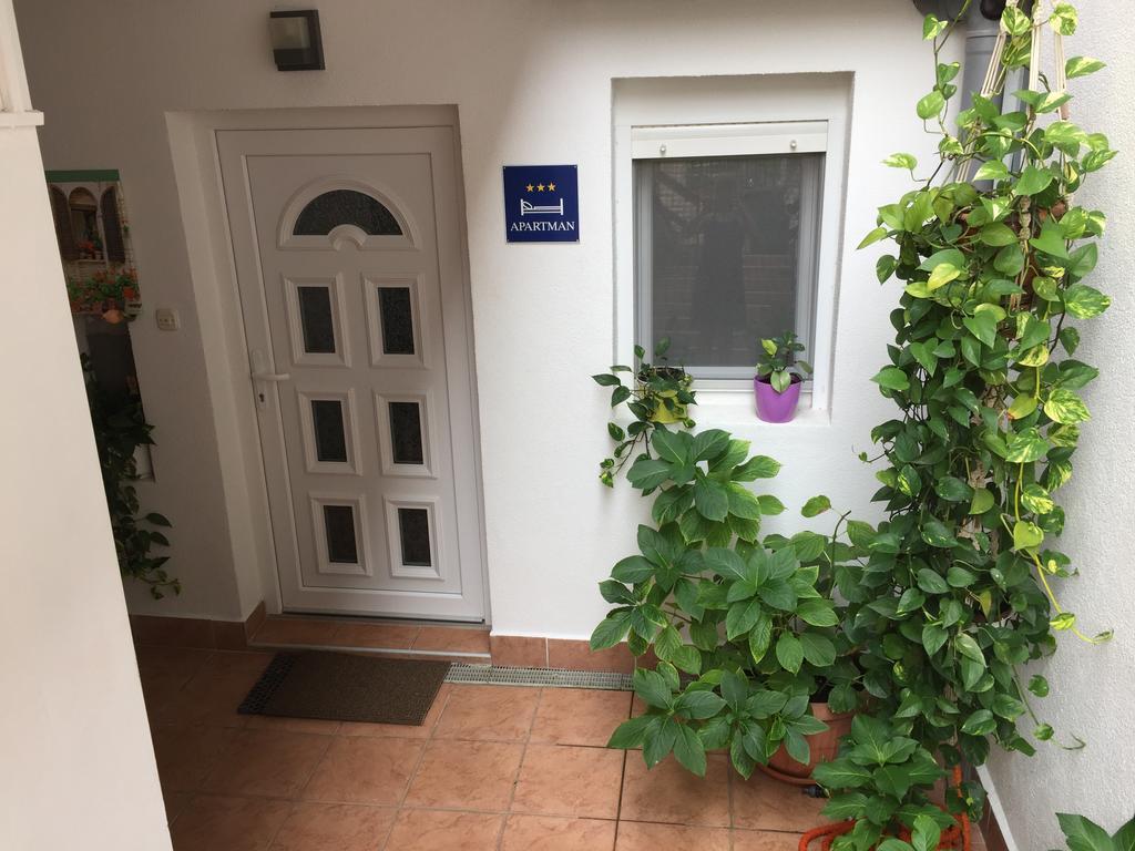 Apartment PUY מראה חיצוני תמונה
